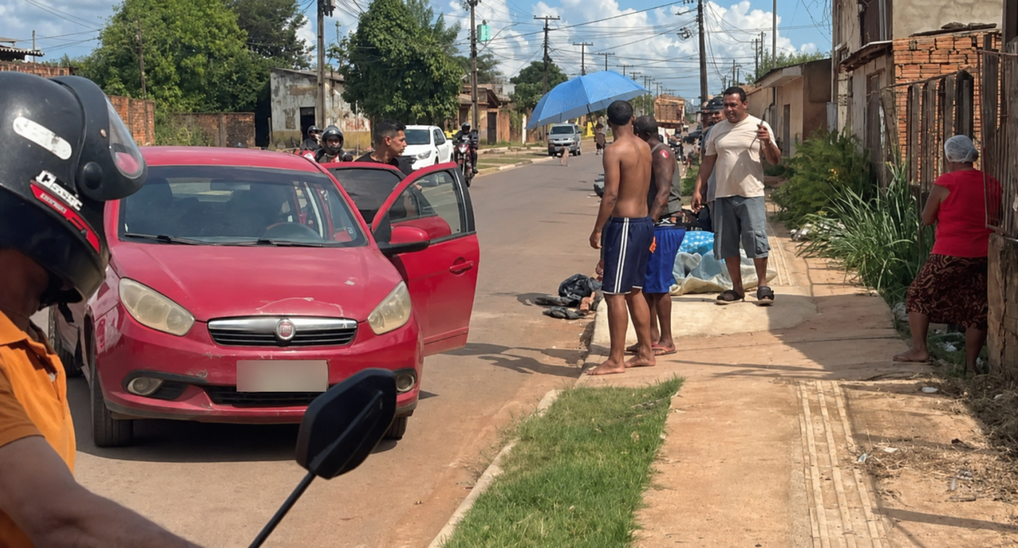 Motociclista sofre queda em lombada sem sinalização no Três Marias