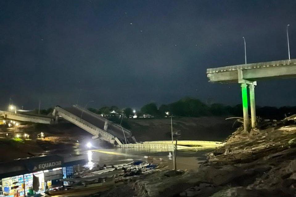 Ponte desaba no interior do Acre e deixa vários feridos