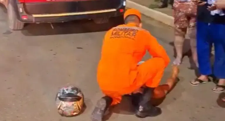 Casal fica ferido após motocicleta atingir gato na zona Leste 