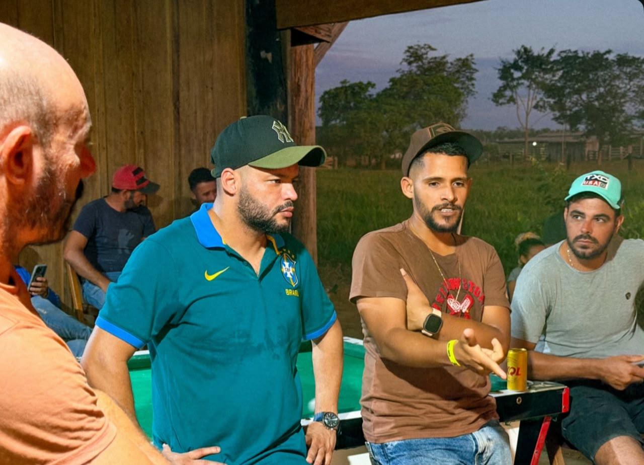 Deputado Edevaldo Neves reforça apoio ao esporte em reunião para a 1ª Copa Entrelinhas Vila Petrópolis