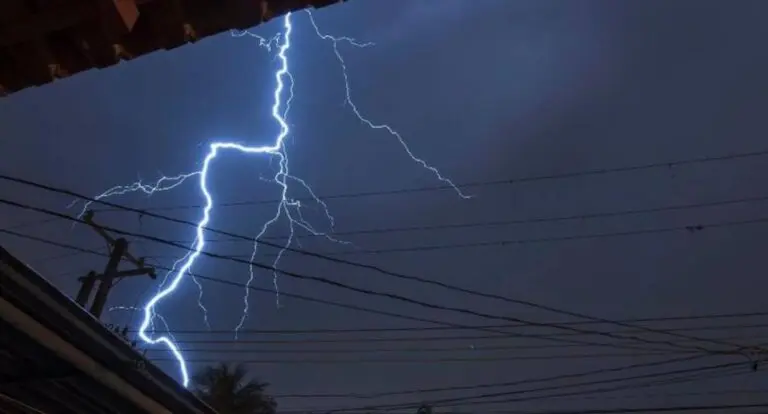 Após temporal com ventos de até 100 km/h, Energisa alerta para cuidados com a rede elétrica em Rondônia