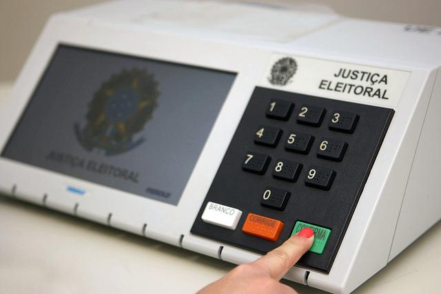ELEIÇÕES 2026: ‘Mestre Dragão’, ‘Farofino’ e ‘Vanda dos Cachorros’; confira nomes incomuns registrados no TSE
