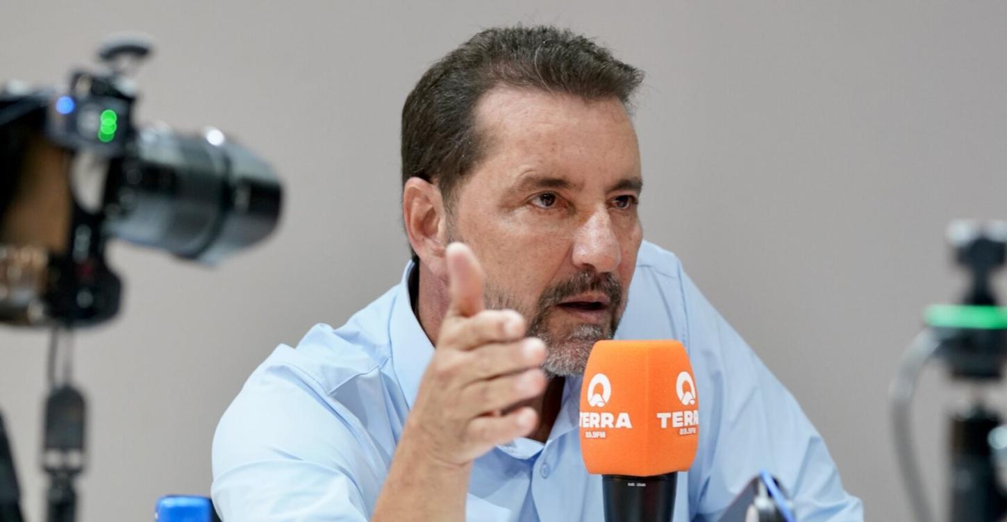 Hildon afirma que gestão caótica da saúde fez mortalidade materno-infantil disparar