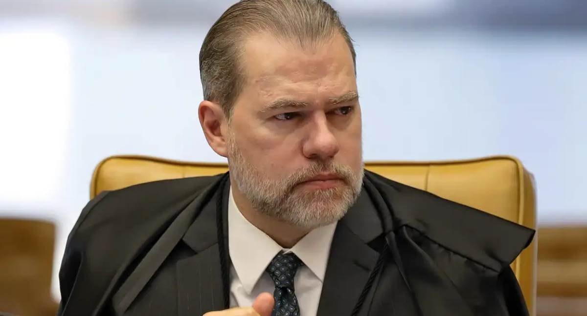 Ministro Dias Toffoli reestabelece propaganda eleitoral na internet e participação em debates do candidato Renan Santos