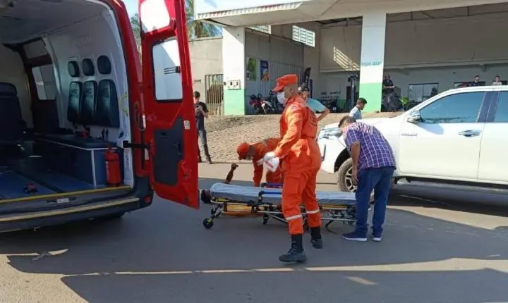 Homem é atropelado por caminhonete ao atravessar avenida marginal da BR-364