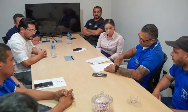 Marcelo Cruz participa de reunião na Agero para discutir demandas dos taxistas de Rondônia